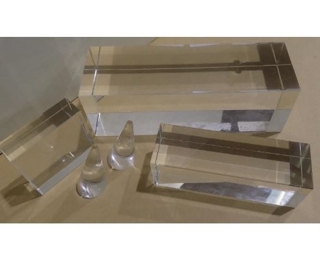 Five glass and Perspex jewellery display stands. P&amp;P Group 1 (£14+VAT for the first lot and £1+VAT for subsequent lots) 
