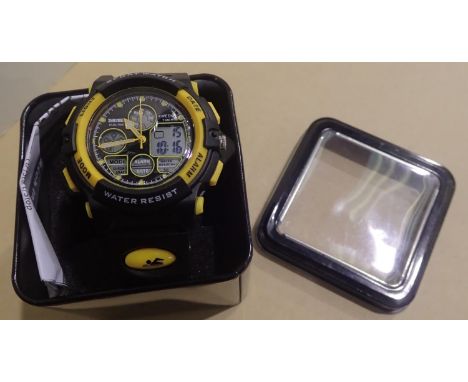 Gents multi function waterproof sports watch. P&amp;P Group 1 (£14+VAT for the first lot and £1+VAT for subsequent lots) 