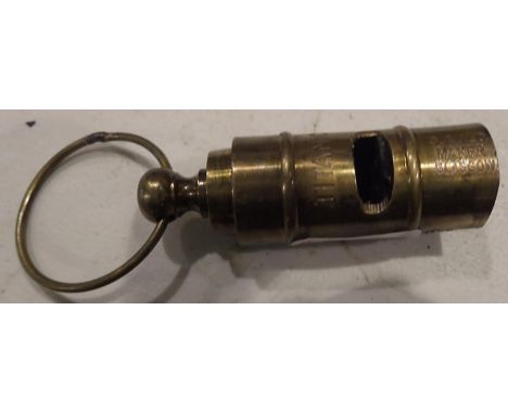 Brass White Line Titanic S. Auld Glasgow whistle. P&amp;P Group 1 (£14+VAT for the first lot and £1+VAT for subsequent lots) 
