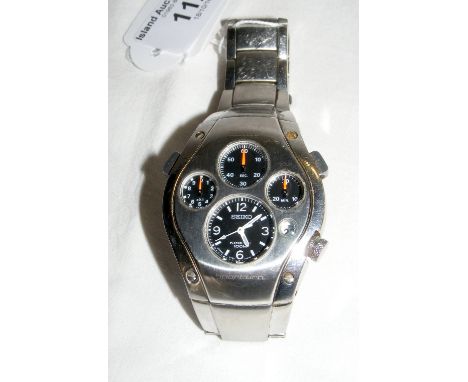 A vintage Seiko Kinetic Chronograph Sportura gent's stainless steel wristwatch