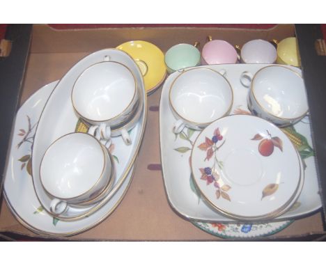 A box containing a quantity of bone china tablewares, to include Paragon and Royal Worcester Evesham examples