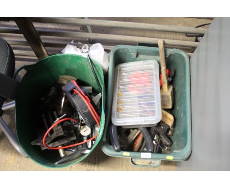 A box containing various hand tools to include a hand brace; garden shears and plastic trug bucket containing an extension re