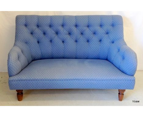 An Edwardian button back upholstered 2 seater settee 92x150x80