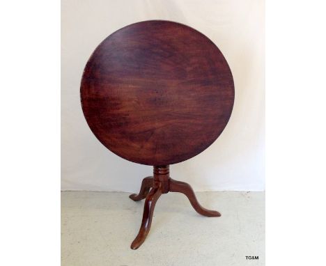 A Victorian mahogany Tip Top Table, on Tripod Legs. 78 x 67