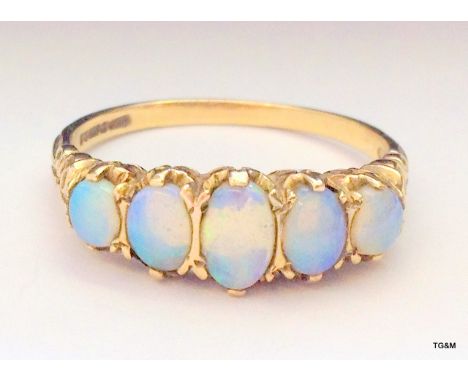 9ct gold 5 stone opal ring size T