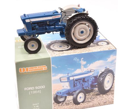 A Universal Hobbies 1:16 scale model of a Ford 5000 tractor from 1963 (UH2705). A very well detailed model in blue. Boxed. Ve