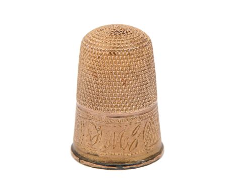 A gold thimble, c1900, engraved with initials on a band of chevrons, 22mm h, contemporary plush lined morocco case signed for