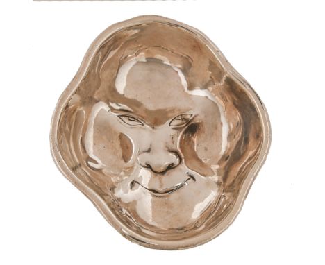 A rare Victorian Aesthetic silver dish, in the form of the face of a smiling man, 10.5cm l, by Henry William and Louis Dee, L