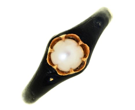 A Victorian 18ct gold and black enamel mourning ring, set with a split pearl, London 1837, 2.3g, size L Enamel chipped