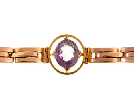 An amethyst bracelet, early 20th c, in gold, 13.5cm l, marked 9 with indistinct maker's mark Good condition