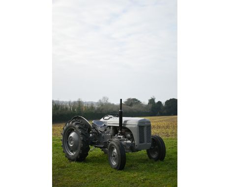A 1952 vintage Ferguson T20 diesel tractor, 2,300 cc, traditional grey paintwork, three point hydraulic link and pto, full re