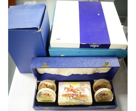 A selection of decorative ceramics, including: Crown Devon trinket box and pin dish set, decorated with hunting scenes, in fi