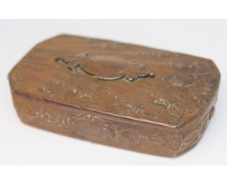 An 18th century continental steel snuff box, length 9.5cm, width 6cm.  