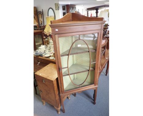 A STAINED HARDWOOD AND LINE INLAID THREE DRAWER COMMODE, early 20th century, an Edwardian mahogany and gazed corner display c