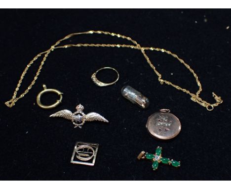 A COLLECTION OF JEWELLERY, to include a gypsy style diamond ring