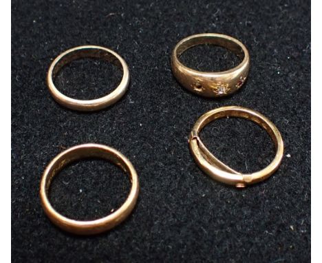 A COLLECTION OF GOLD WEDDING BANDS, together with a diamond gypsy style ring, approx 12grm total weight