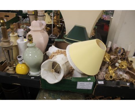 THREE TRAYS OF LAMPS, WALL LIGHTS, LAMP SHADES ETC (TRAYS NOT INCLUDED)