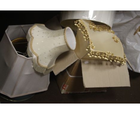 A QUANTITY OF ASSORTED LAMP SHADES