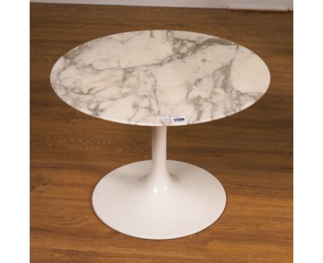 EERO SAARINEN FOR KNOLL STUDIO: A MARBLE MOUNTED ‘TULIP’ OCCASIONAL TABLEWith alloy metal label to the underside ‘Knoll Studi