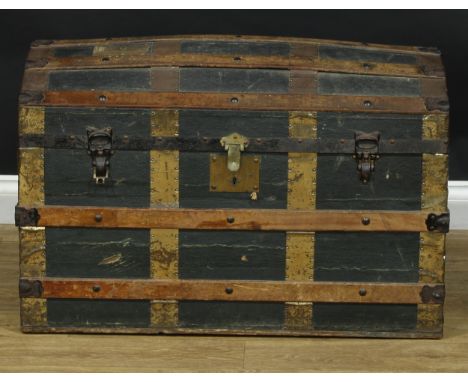 A late 19th/early 20th century metal and timber bound dome top steamer trunk, 57cm high, 87cm wide, 48cm deep 