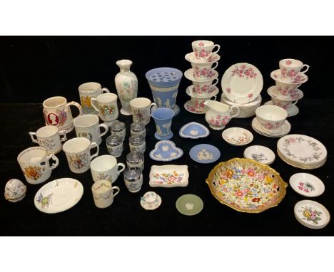 Ceramics - a large Wedgwood Jasperware vase, with frog, 17cm high; others; an Albany part tea service; Abbeydale, Royal Worce