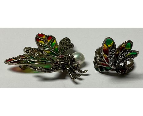 A silver, baroque pearl, marcasite and coloured glass butterfly brooch; a similar dragonfly ring (2) 
