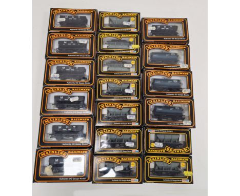 Quantity of Mainline Railways goods wagons to include 9 X 37422 BR Hopper with sand load, 7 X 37441 21T Hopper wagon, M.O.T. 