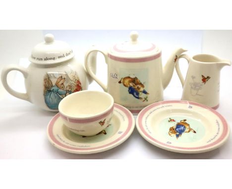 Wedgwood Peter Rabbit nursery ware. P&amp;P Group 2 (£18+VAT for the first lot and £3+VAT for subsequent lots) 