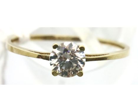 9ct gold stone set ring size K/L, 0.7g. P&amp;P Group 1 (£14+VAT for the first lot and £1+VAT for subsequent lots) 