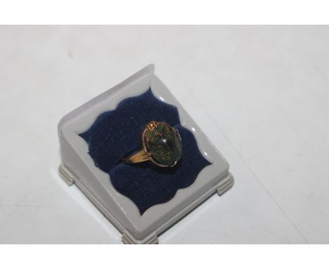 An 18ct gold scarab beetle ring, approx. total weight 2.5gms, ring size M