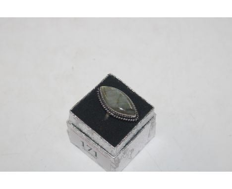 A white metal and Labradorite set ring 
