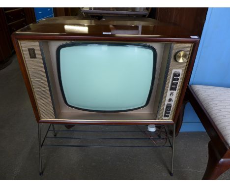 A vintage 1970's/80's Murphy TV (for display purposes only)