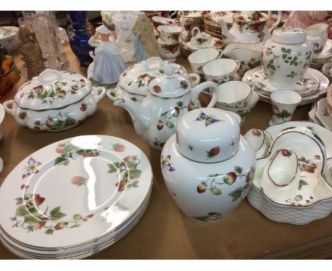 A Coalport Tea set and part dinner service in Strawberry pattern