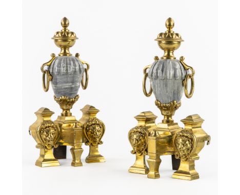 A Pair of Fireplace Bucks, decorated with Lion Heads and Cassolettes, Marble and Bronze. (18 x 35 x 12 cm)Ein Paar Kaminböcke