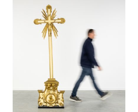 A Large Wood-sculptured Church Crucifix with Corpus Christi. Gilded and Patinated Wood. Baroque Revival, 19th century.Sculptu