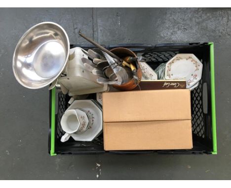 A selection of vintage flatware and carving forks in a copper pot with lion mask handles, together with a set of kitchen scal