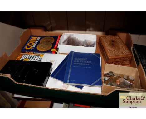 A large tray box of miscellaneous coinage