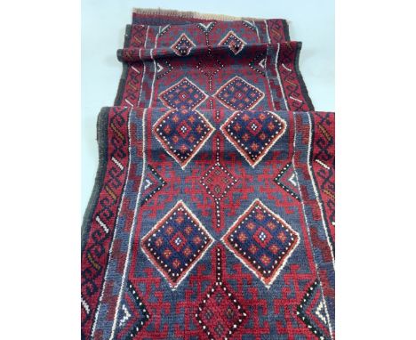 A Meshwani Runner W:60cm x H:247cm