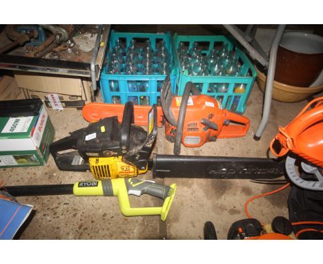 A McCullock MacCat 839 petrol chainsaw 