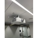 NEC PA622U Projector