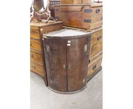 ANTIQUE OAK BOW FRONTED CORNER CUPBOARD