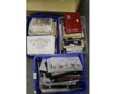 A COLLECTION OF ASSORTED WORLD STAMPS AND FIRST DAY COVERS ETC (3)