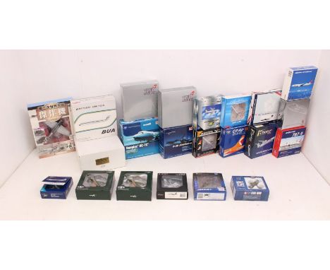 Diecast: A collection of approximately twenty assorted boxed diecast model aircraft to include: Hobbymaster, Gemini, Wings of