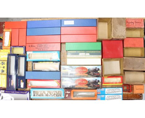 Model Railway: A collection of assorted empty O and OO Gauge boxes to include Hornby, Wrenn, Lima, Graham Farish and others, 