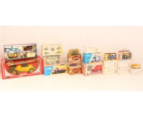 Diecast: A collection of assorted boxed modern diecast to include: Corgi, Lledo, Coca-Cola Ford Roadster and others. General 