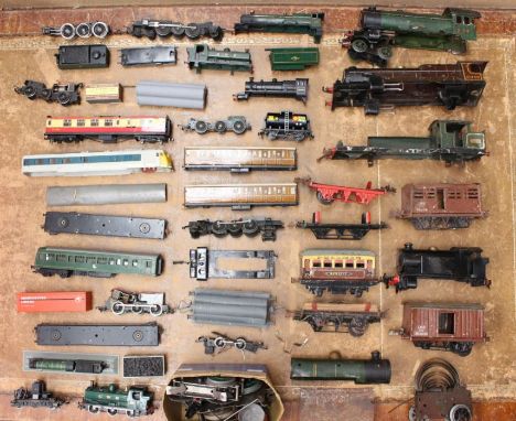 Model Railway: A collection of assorted parts and spares for OO and O Gauge model railway including bodies, locomotive motors