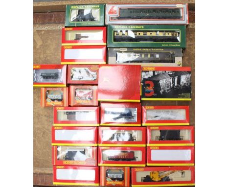 OO Gauge: A collection of assorted OO Gauge boxed rolling stock to include: Hornby, Lima, Replica and Wrenn examples. Boxes a
