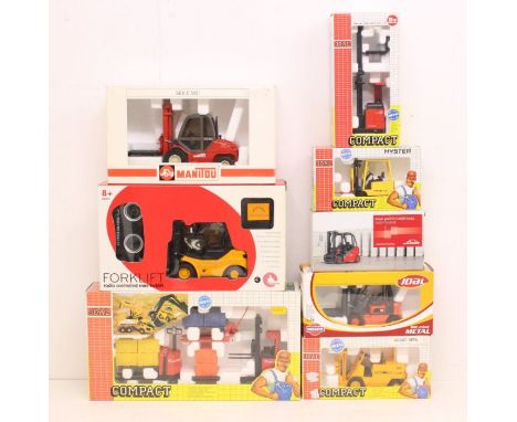 Joal: A collection of assorted boxed Joal boxed diecast vehicles to include: Ref. 187, 268, 274, 285, 196; Radio Controlled F