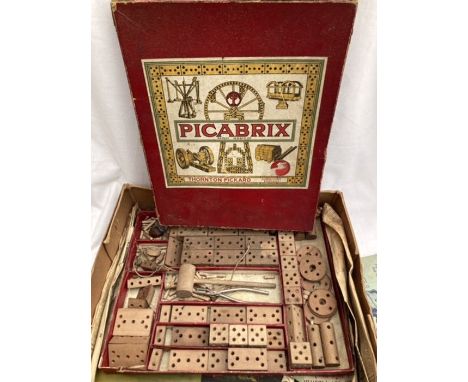 Collectables: A collection of assorted vintage toys and games to include four unused Berwick Ludo Games, Chad Valley calendar