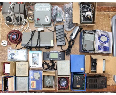 Model Railway: A collection of assorted boxed and unboxed Hornby Dublo and other controllers and transformers, as well as Bat